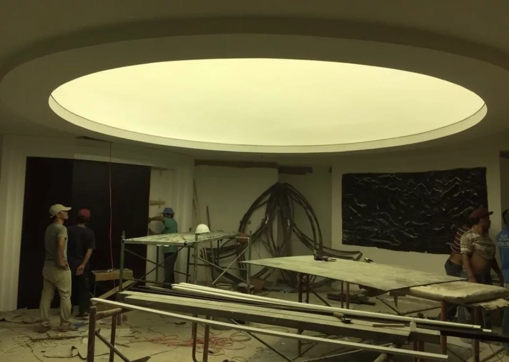 TRẦN ÁNH SÁNG TRẮNG - MẪU 3