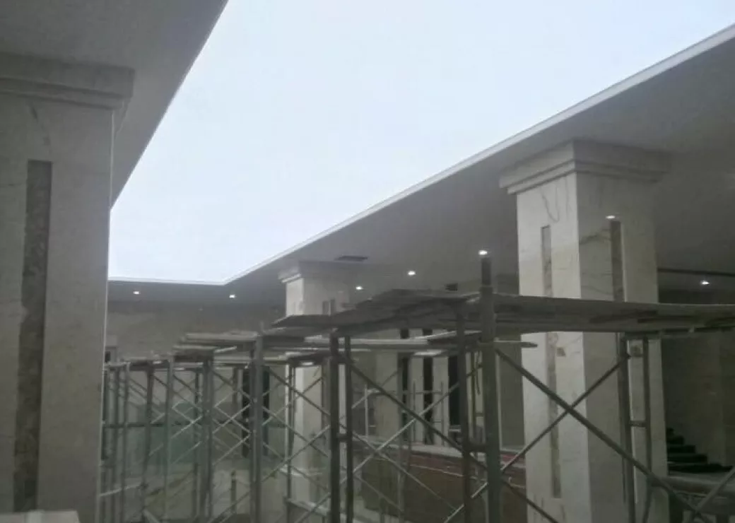 TRẦN ÁNH SÁNG TRẮNG - MẪU 4