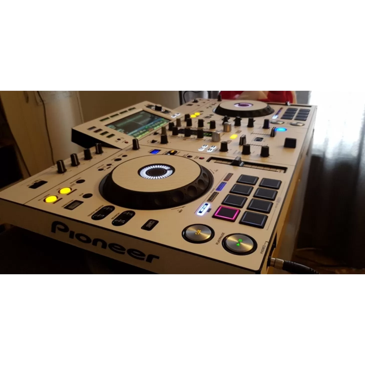 Pioneer XDJ-RX2-W Limited