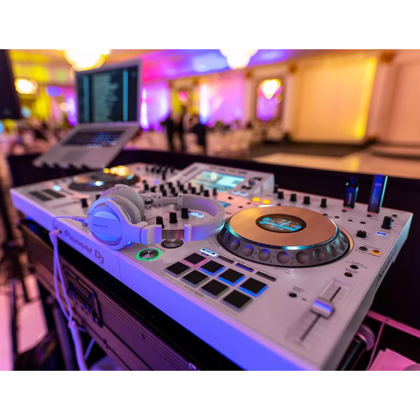 Pioneer XDJ-RX2-W Limited