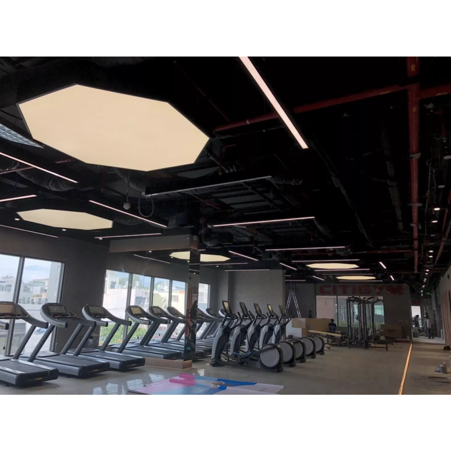 TRẦN ÁNH SÁNG TRẮNG - MẪU 1